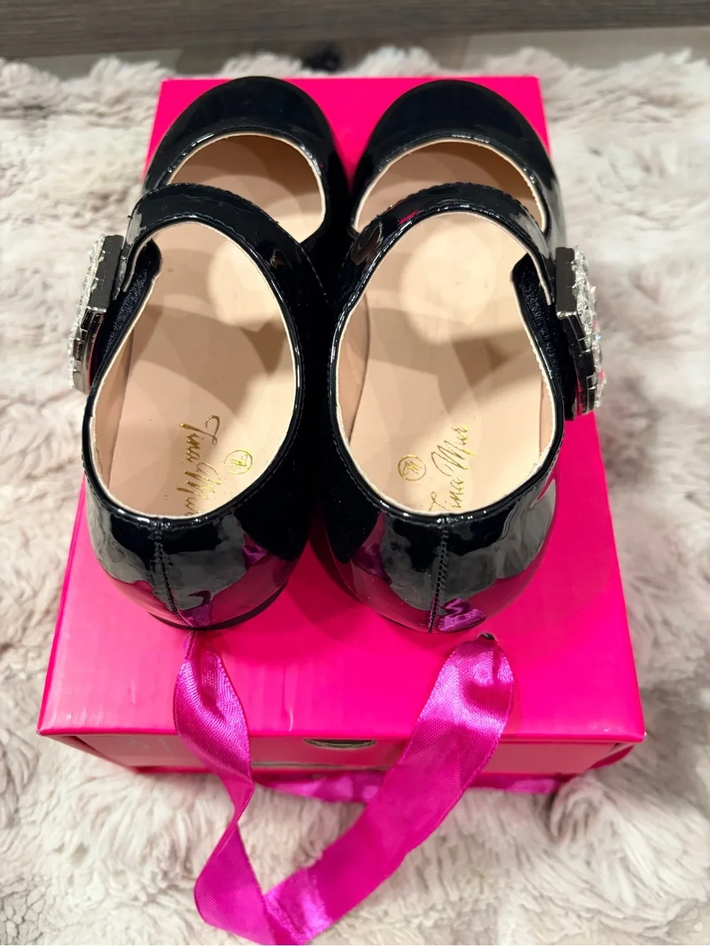 Girls Black Patent Mary Jane Dress Shoes with Rhinestone Buckle